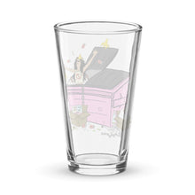 Load image into Gallery viewer, Trash Shaker pint glass